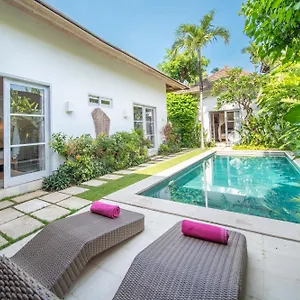 Tara By Finder Villa Seminyak (Bali)