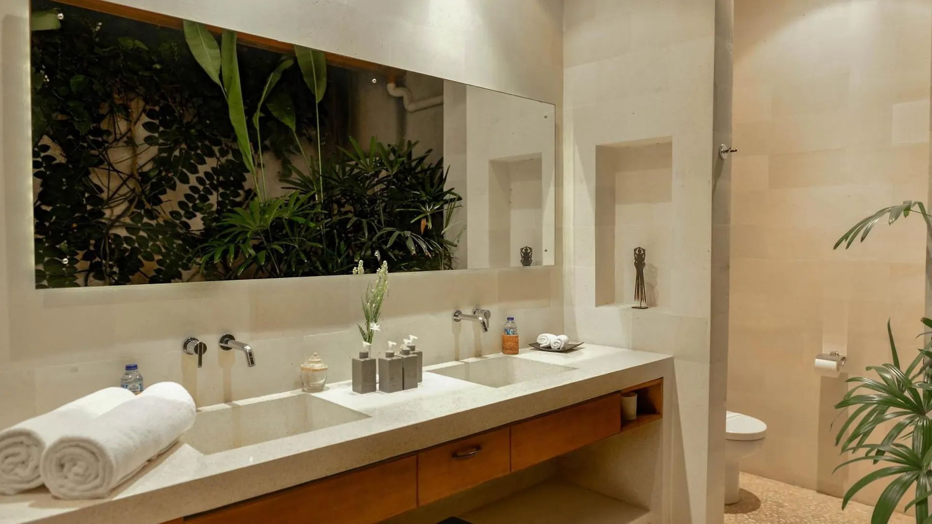 Nyaman Villas Seminyak