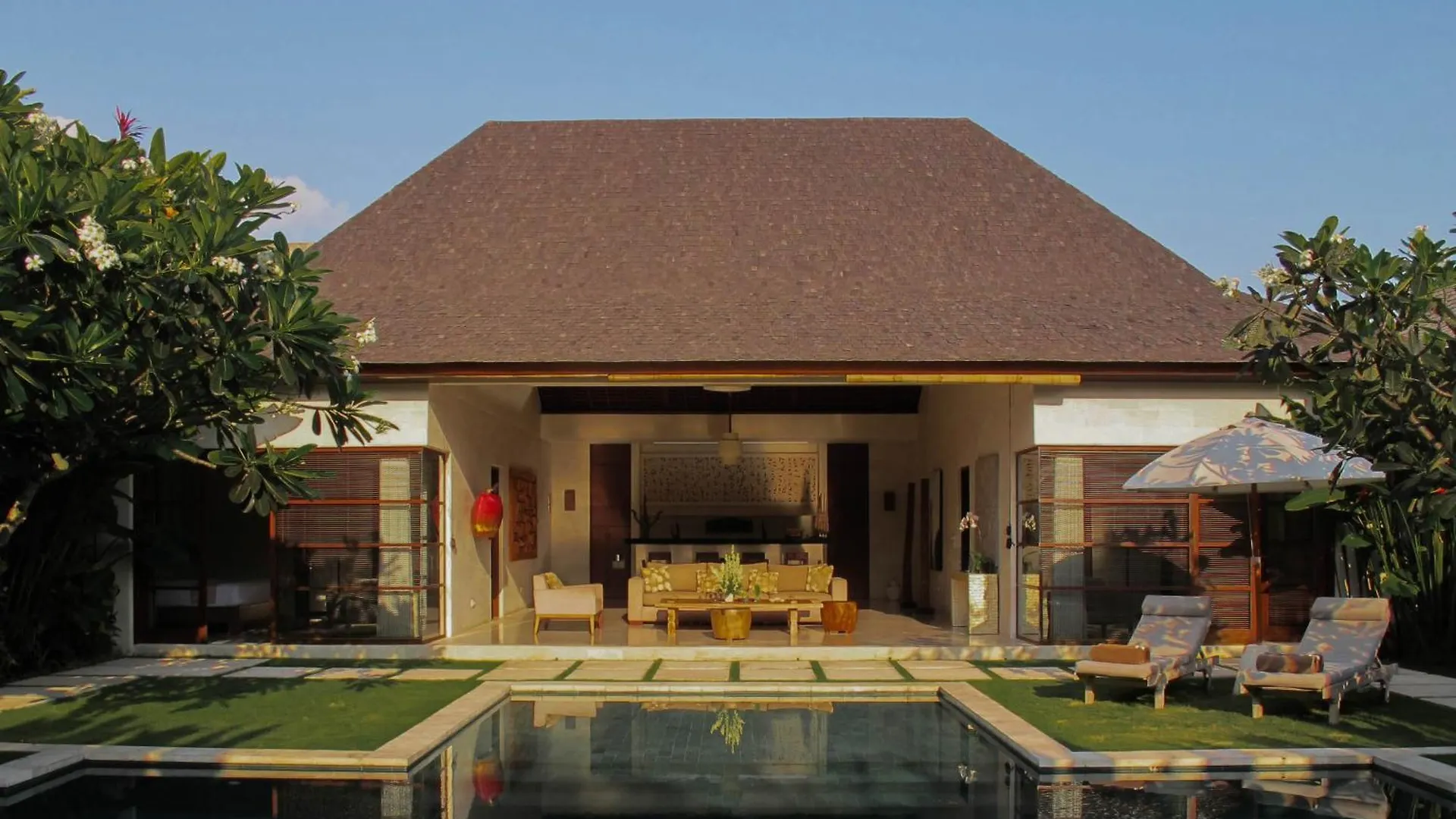 Nyaman Villas Seminyak  Seminyak (Bali)