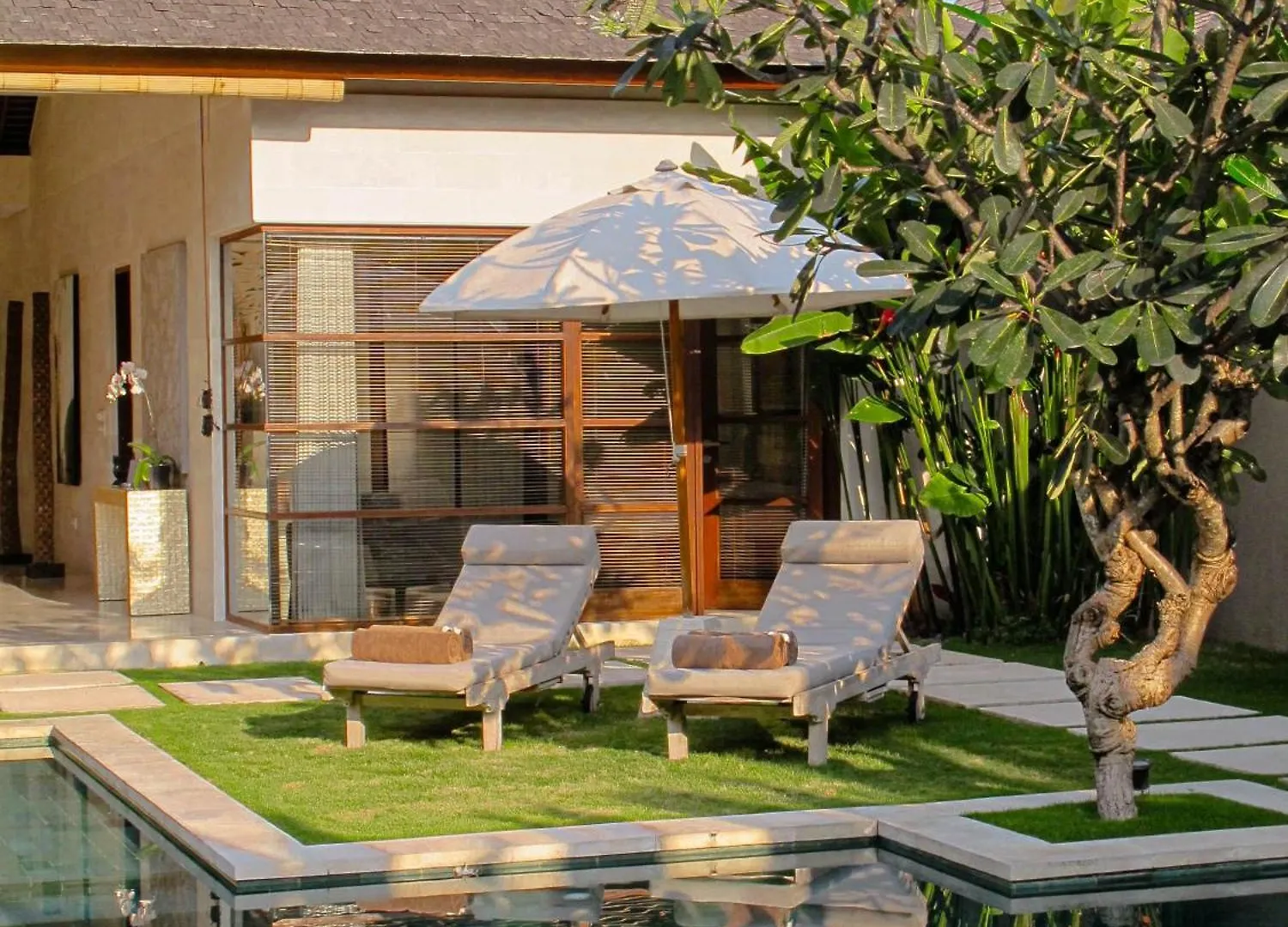 Nyaman Villas Seminyak 0*, Seminyak (Bali)